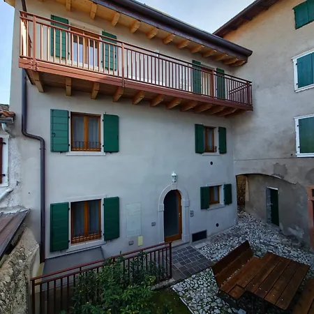 Casa Antico Borgo - 1 Aparthotel Assenza di Brenzone